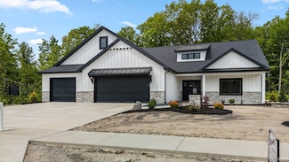 13335 Passerine Blvd, Fort Wayne, IN 46845