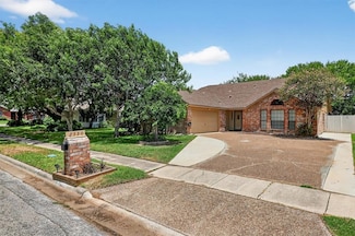 2330 Willow Dr, Portland, TX 78374