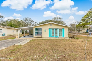 115 NE 66th St, Oak Island, NC 28465