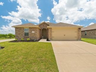 808 Watermill Rd, Royse City, TX 75189