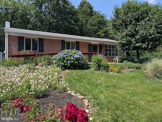 2149 Dixon Ave, Croydon, PA 19021