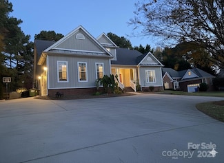 8738 Dartmoor Place, Mint Hill, NC 28227