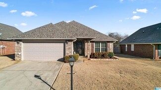 1049 Lexington Dr, Moody, AL 35004