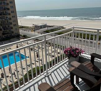 522 Shore Rd Unit 6C, Long Beach, NY 11561