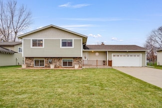 1100 Hillside St, Hastings, MN 55033