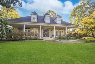 8863 Silverbark Dr, Germantown, TN 38138