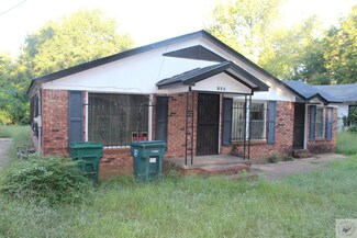 109 S Lee St, Waldo, AR 71770