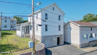 115 W High St, Taylor, PA 18517