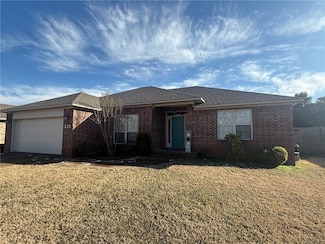 110 Ashbrook Ln, Russellville, AR 72802
