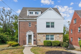 6234 Crestview Place, Cincinnati, OH 45230
