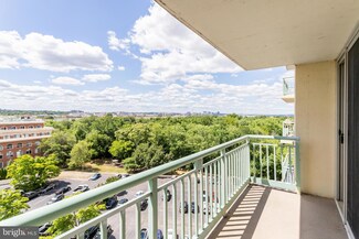 501 Slaters Ln Unit 816, Alexandria, VA 22314