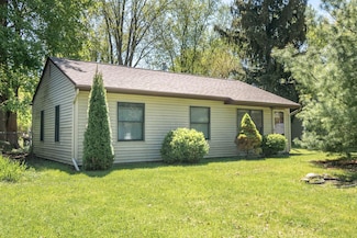 2916 James Rd, Auburn Hills, MI 48326