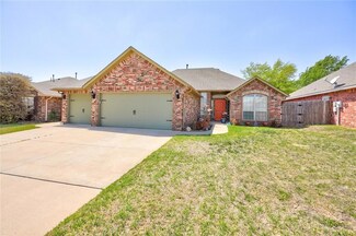 7713 Twin Oaks Dr, Yukon, OK 73099