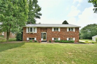 17 Chantrene Ln, Cecil-Bishop, PA 15321