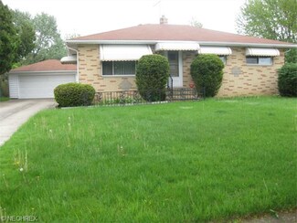 5677 Carlton Dr, Bedford, OH 44146