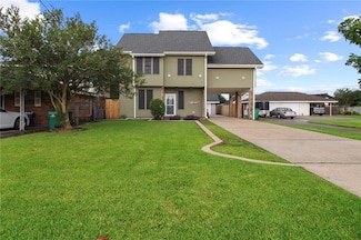 2332 Champagne St, Marrero, LA 70072