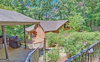 99 Crane Creek Dr, Hartwell, GA 30643