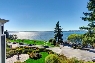 6620 Lk Wash Blvd NE Unit 303, Kirkland, WA 98033