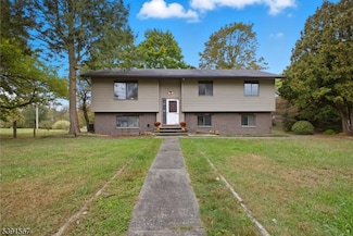 5 N Terrace Rd, Columbia, NJ 07832