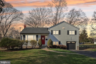 904 Big Oak Rd, Yardley, PA 19067
