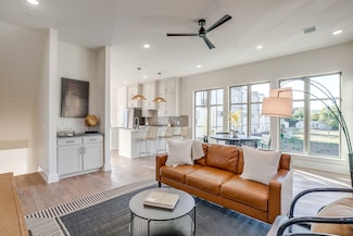 2820 Weisenberger St Unit 100, Fort Worth, TX 76107