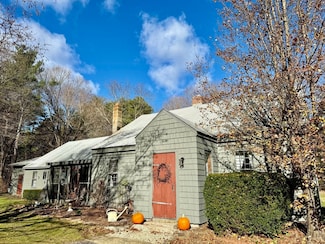285 Brookfield Rd, Fiskdale, MA 01518