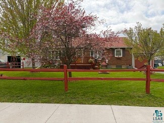 425 20th St, Cloquet, MN 55720