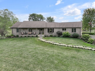 5750 McCowans Ferry Rd, Versailles, KY 40383