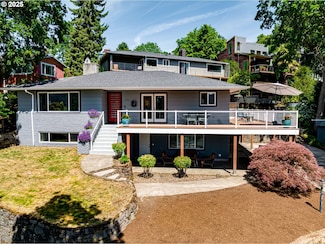 5210 N Emerson Dr, Portland, OR 97217