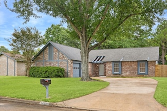 14311 Overbrook Ln, Houston, TX 77077