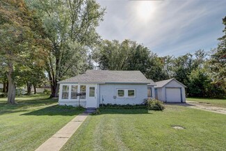 317 W Broadway St, Stoughton, WI 53589