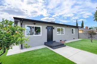 13950 Stagg St, Panorama City, CA 91402