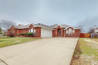 3821 Red Oak St, Sachse, TX 75048