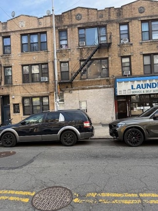 63-10 39th Ave, Woodside, NY 11377