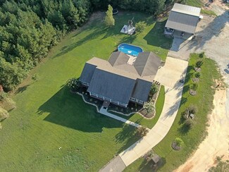 991 W Quaker Rd, Waynesboro, GA 30830