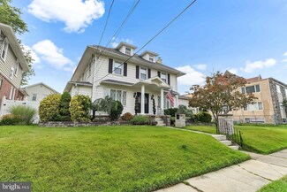 1017 Washington Ave, Prospect Park, PA 19076