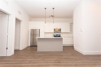 91 E 21st St Unit 3, Bayonne, NJ 07002