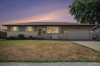 2490 Odell St, Portage, IN 46368