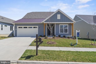 111 Cowbird St, White Post, VA 22663