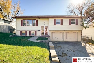 9617 Larimore Ave, Omaha, NE 68134