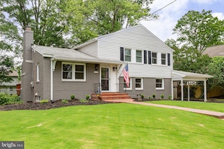 1114 Croton Dr, Alexandria, VA 22308