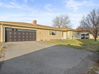 3909 Mazama Dr, Klamath Falls, OR 97603