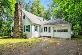 6 Penn Ave, Newton, NJ 07860