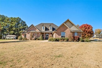 1093 N Barrington Rd, Springdale, AR 72762