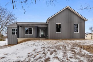 2169 Valentine St NE, Grand Rapids, MI 49525