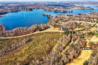 110 Cypress Point Dr, Kings Mountain, NC 28086