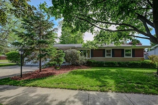 925 Johnson St, Stoughton, WI 53589
