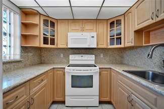 6825 W Flagler St Unit 303, Miami, FL 33144