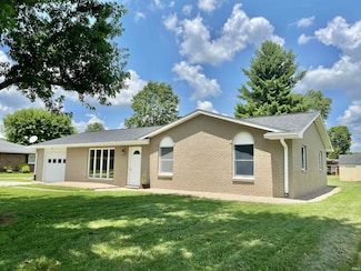 1348 W Magnolia St, Jasper, IN 47546