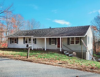68 Mountain View Rd, Gray, ME 04039